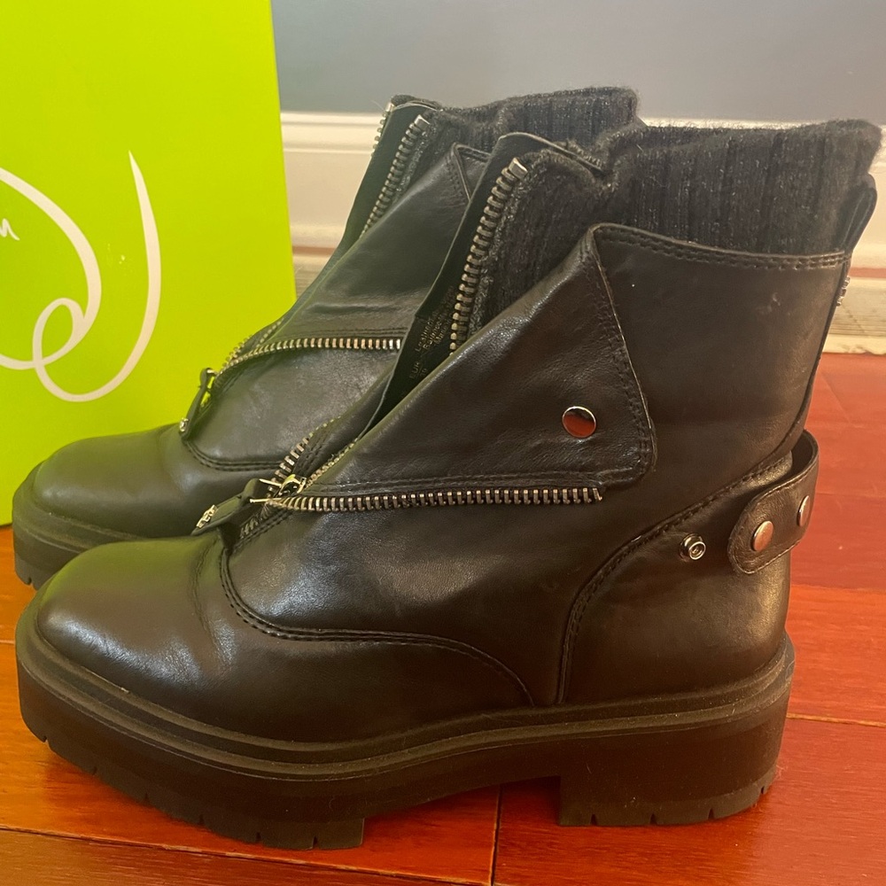 Sam Edelman Black Zip Up Boots Like New with box Size 9M - Picture 2 of 11